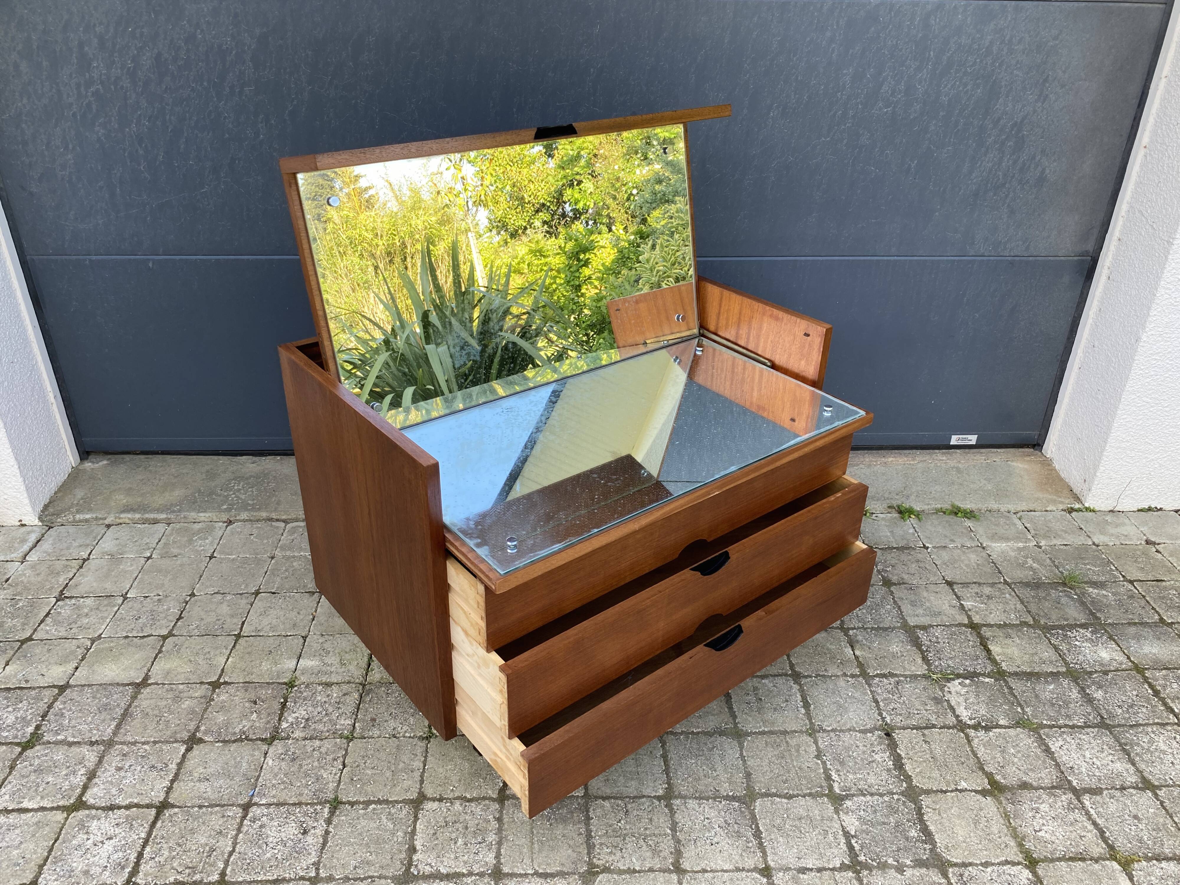 Commode/coiffeuse de Joseph-André Motte