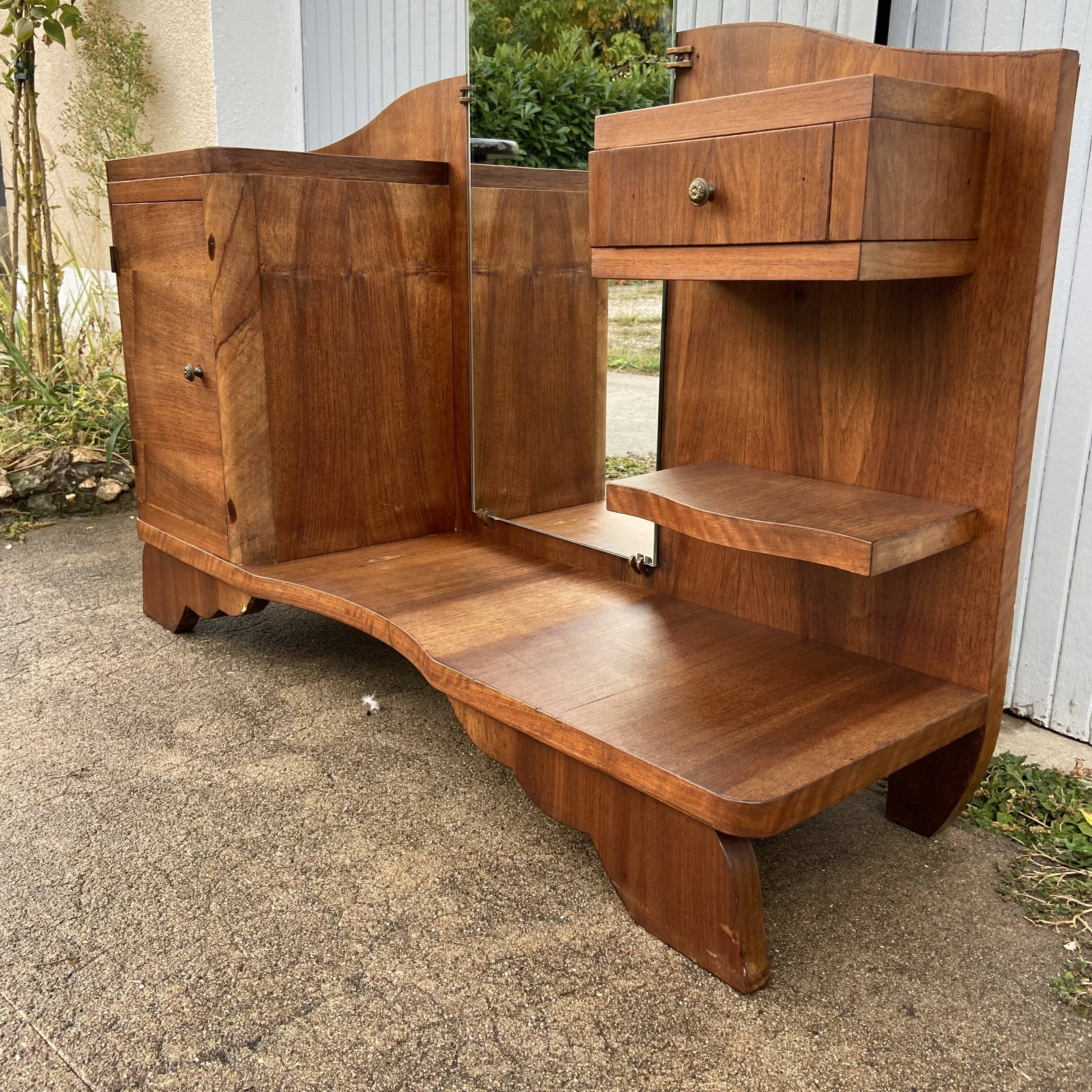 Art Deco dressing table
