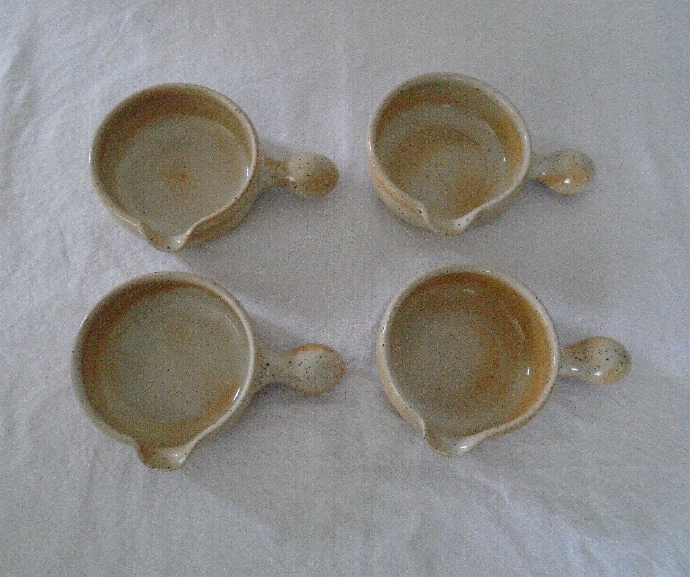 4 cassolettes in sandstone