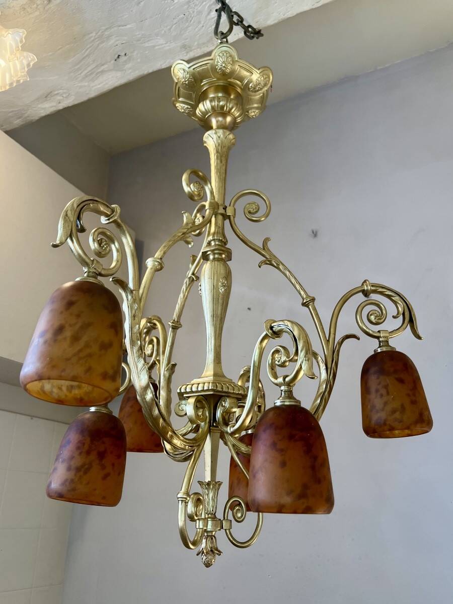 Art Deco tulip chandelier Daum