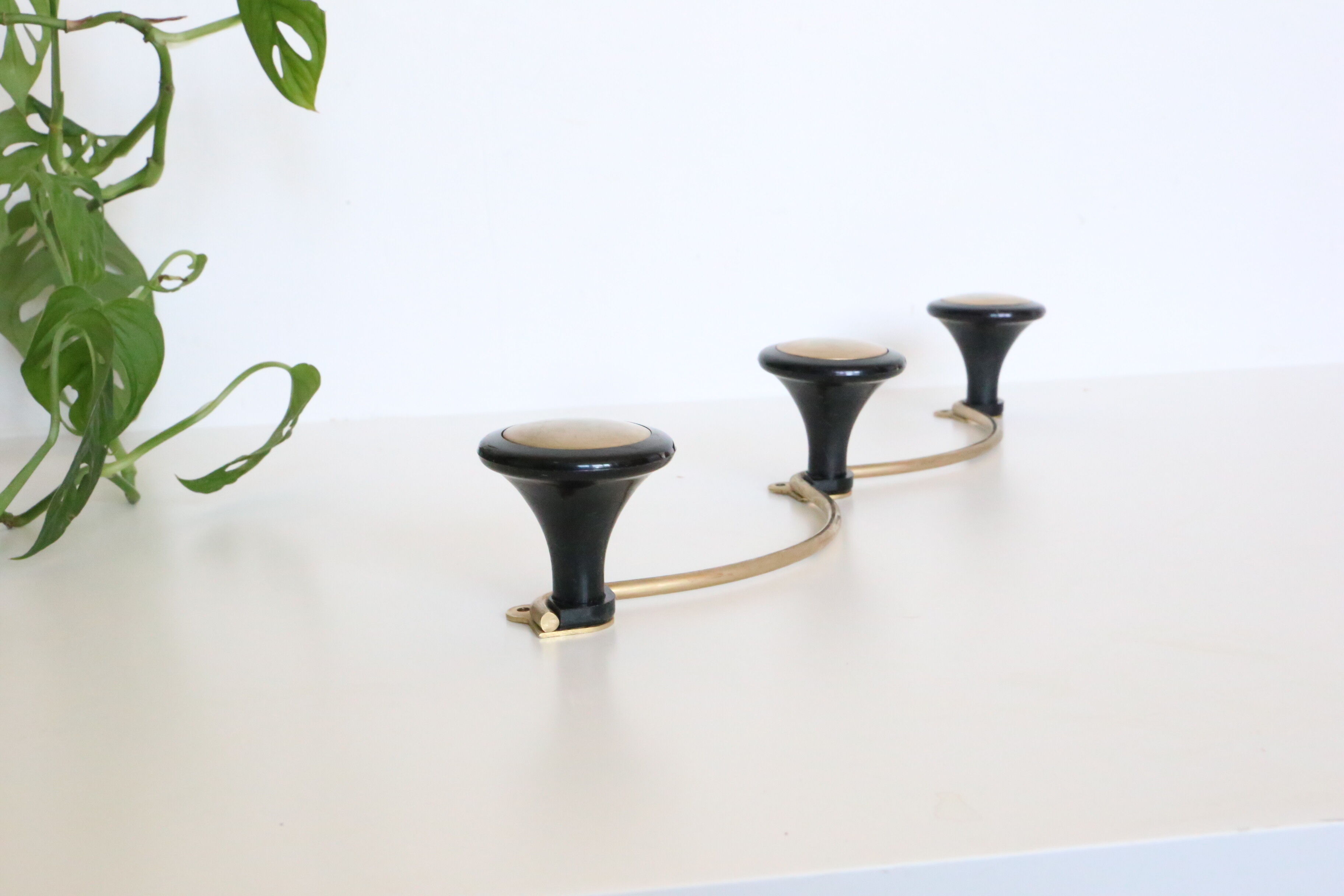 Stunning vintage gold metal coat holder, vintage