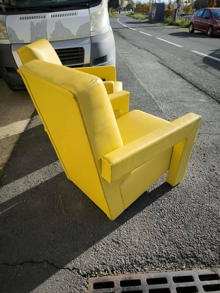 Pair of armchairs in sunny yellow leather