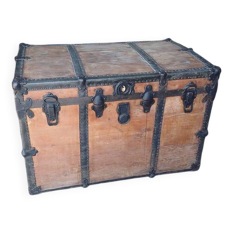 Grande malle de voyage