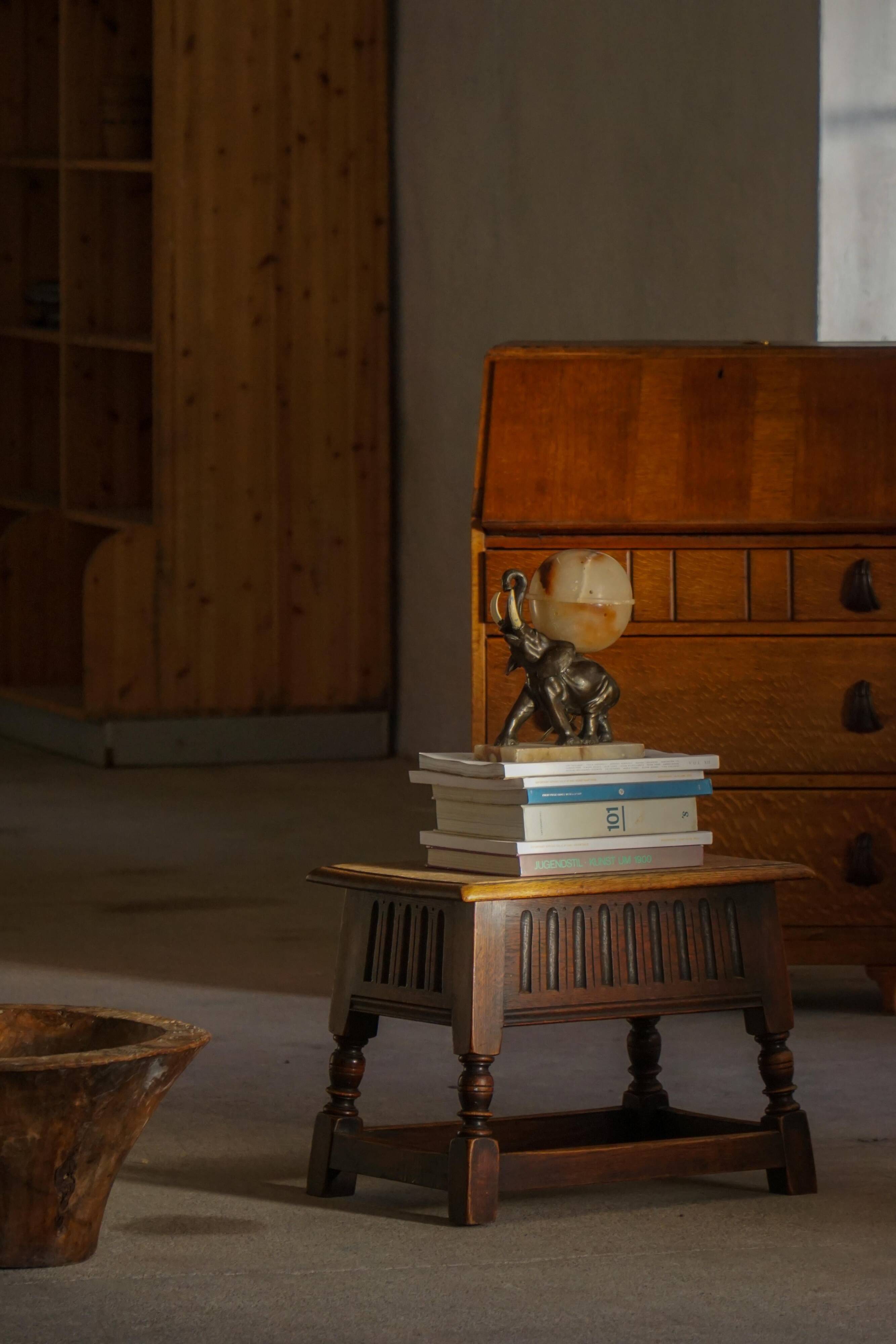 Scandinavian oak stool/box from the early 20th century, 1900s.