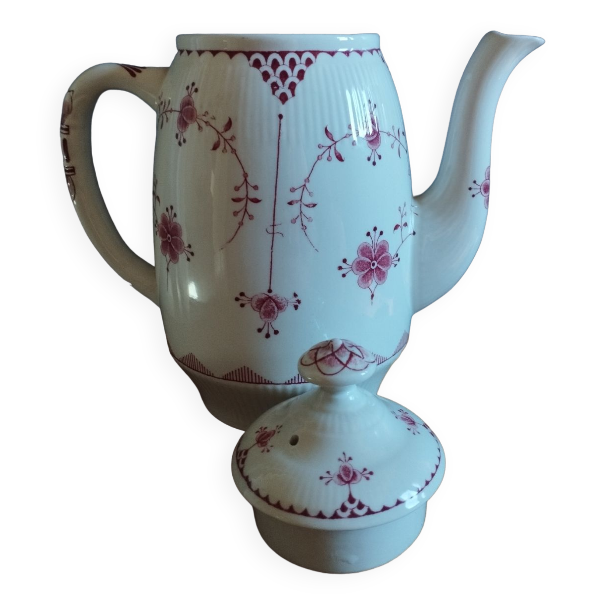 White teapot with rose pattern, Erica model by Franciscan, England