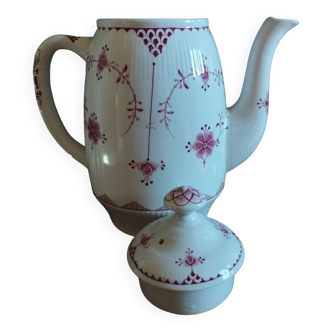 White teapot with rose pattern, Erica model by Franciscan, England
