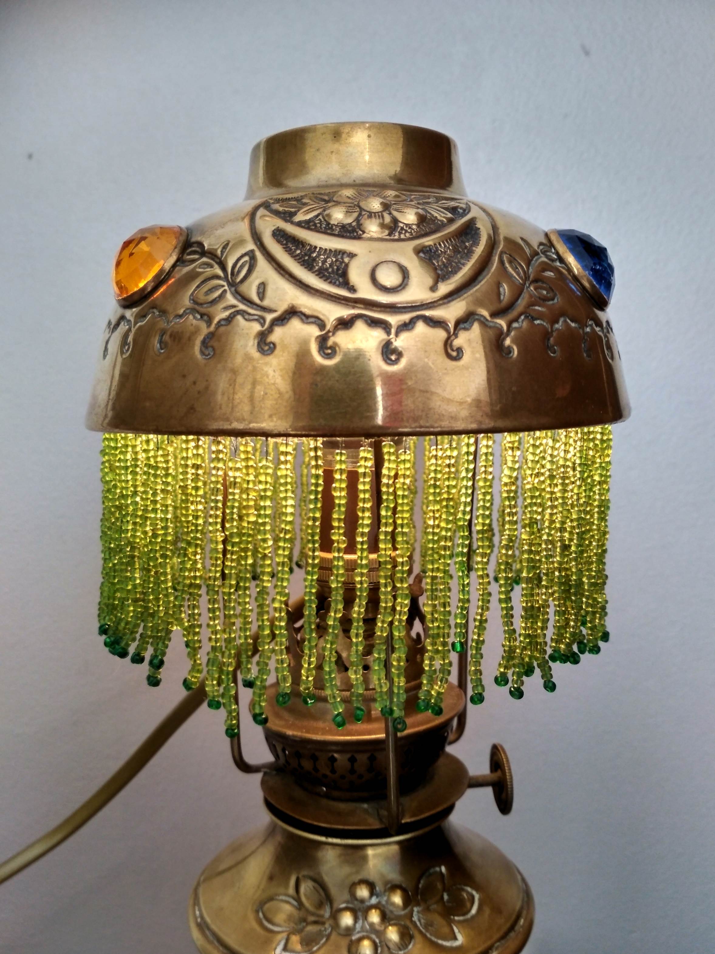 Lampe en laiton "La Parisienne" fin 19ème s.