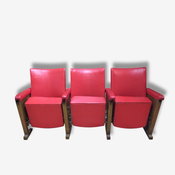 Fauteuils cinema années 50-60 imitation cuir 3 fauteuil et un strapontin