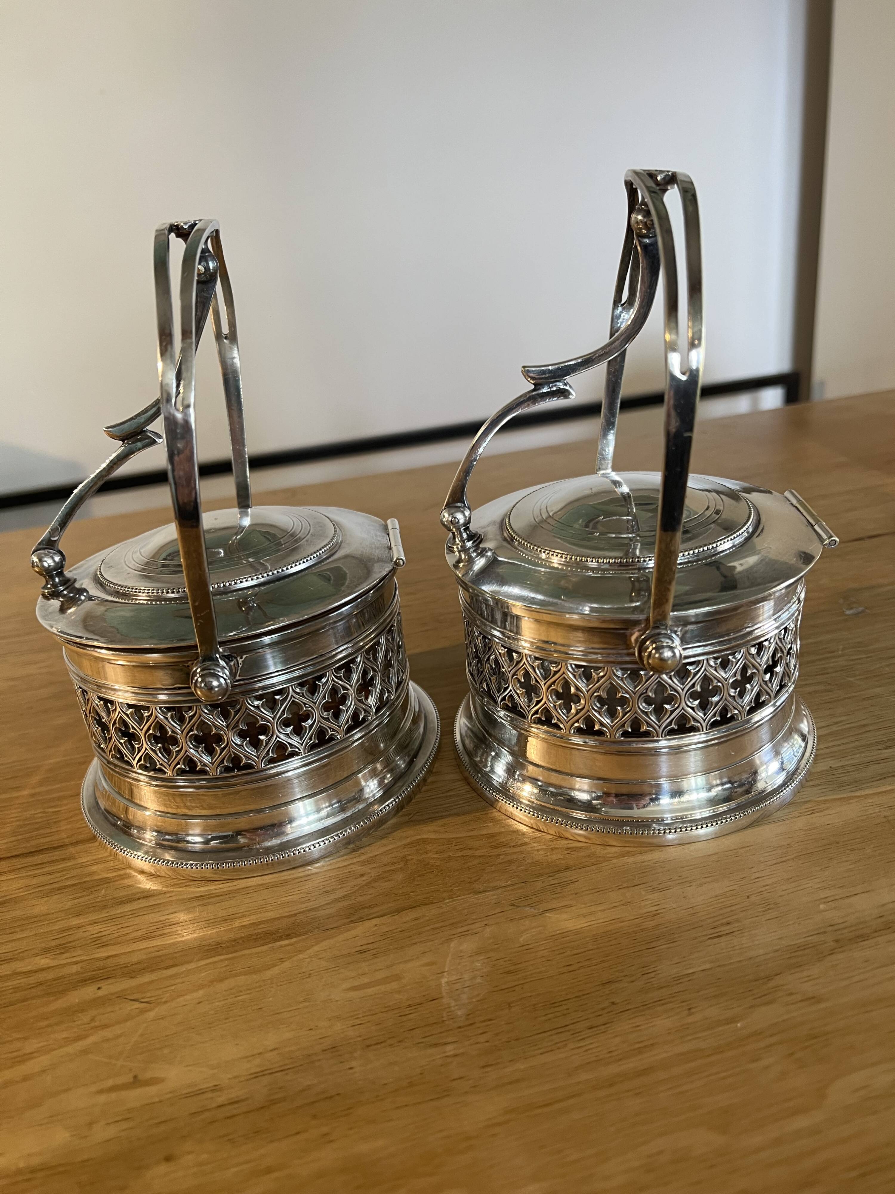 Silverware sugar bowls
