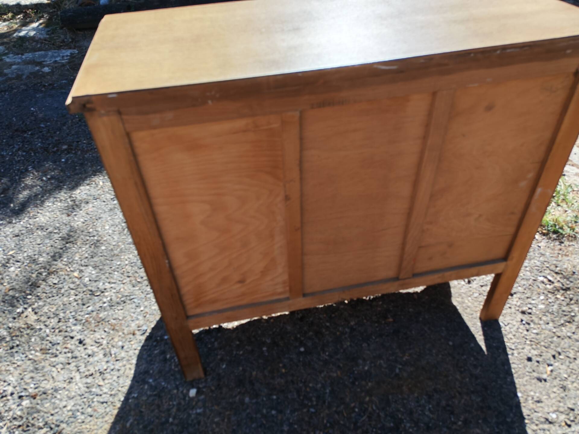 Commode vintage en chêne, rénovée.