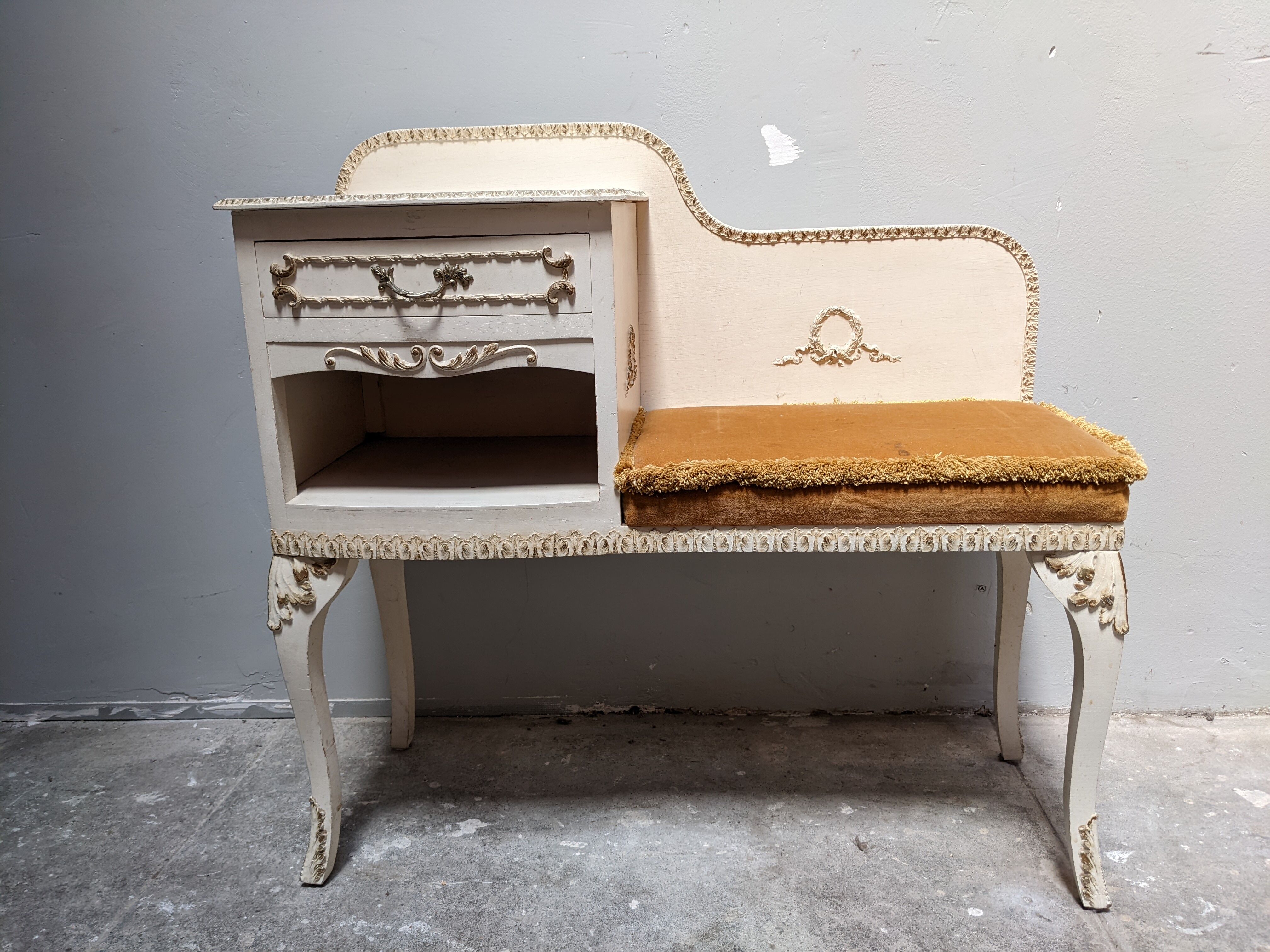 Furniture bench phone classic style