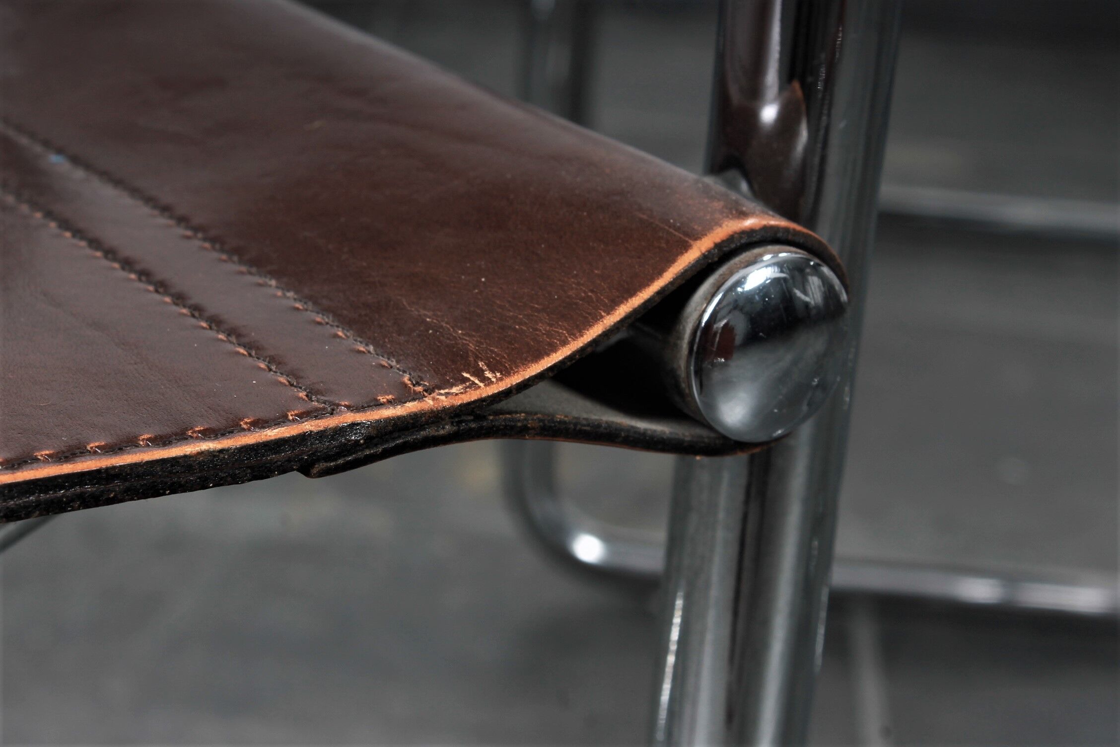 Set of 5 Cantilever MG5 chairs by Matteo Grassi in brown leather