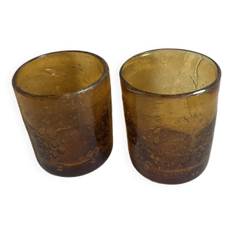 Verre soufflé marron année 70