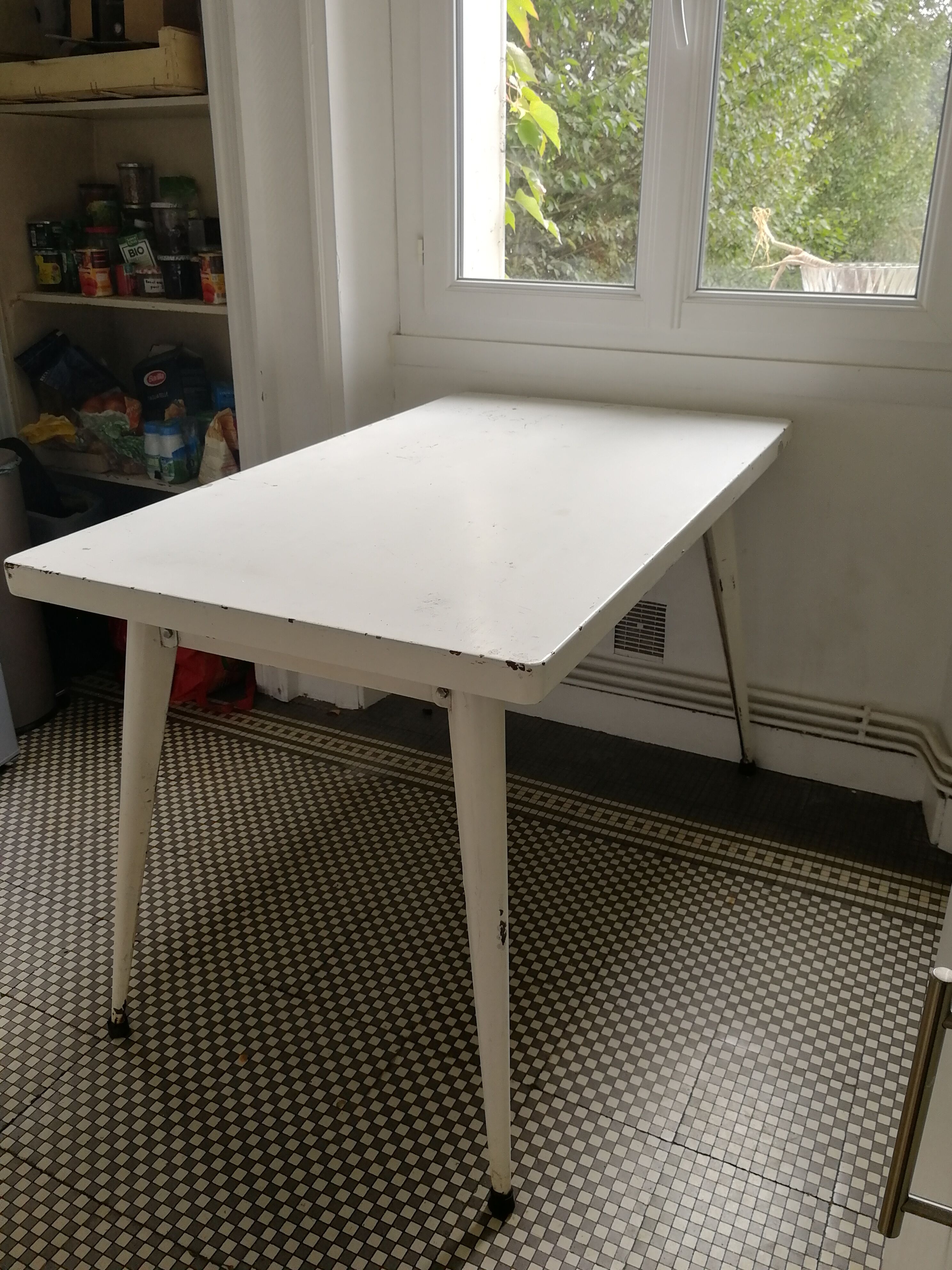 Table tolix T55 by Xavier Pauchard