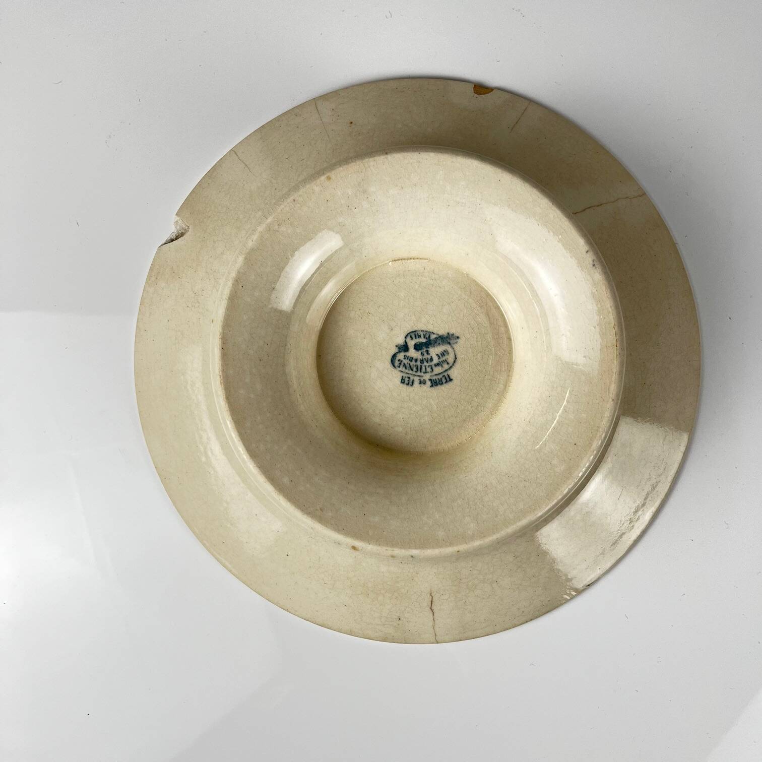 Low fruit bowl in blue iron earth, Jules Etienne, Paris, 19th century.