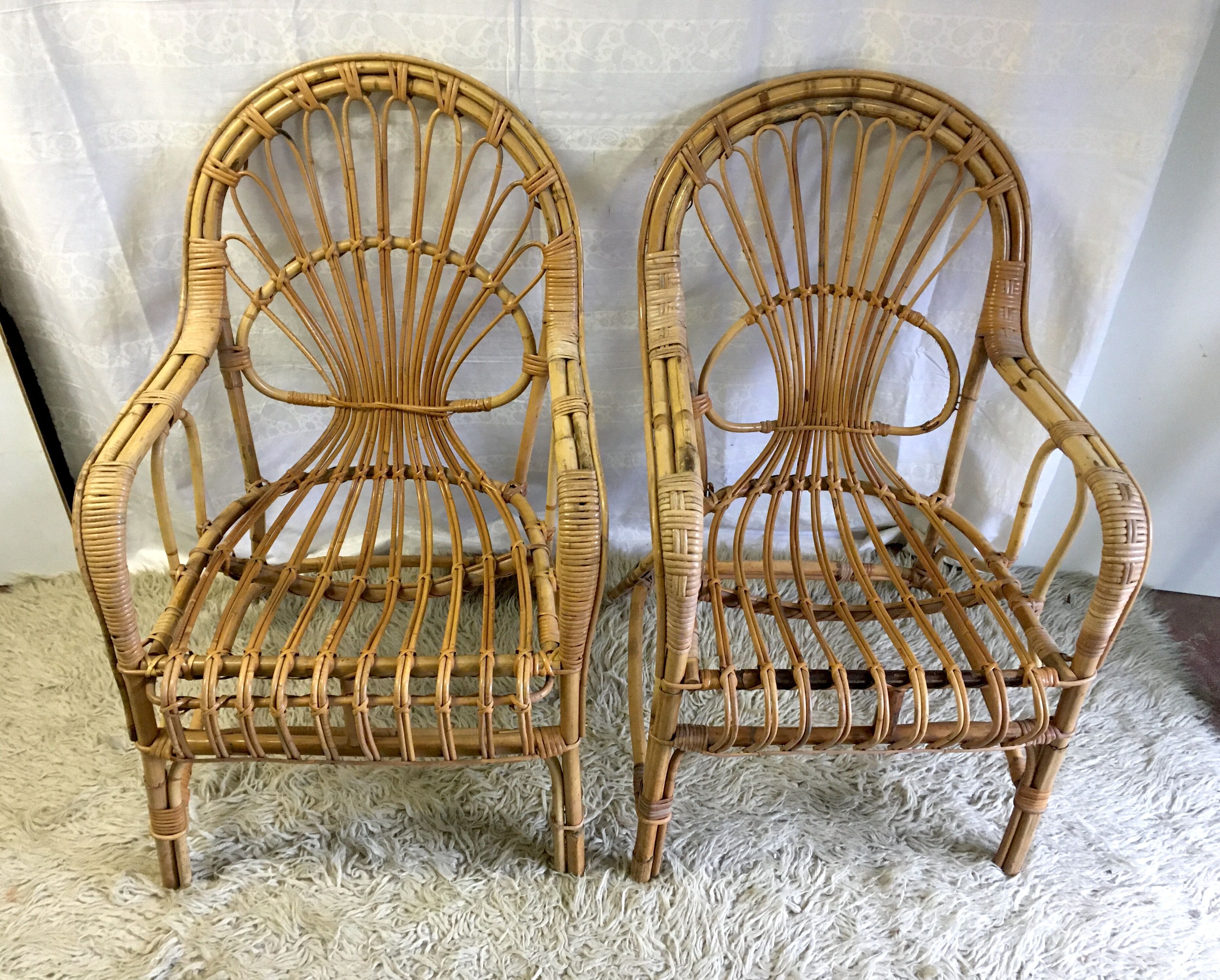 Pair of rattan chairs - 70s