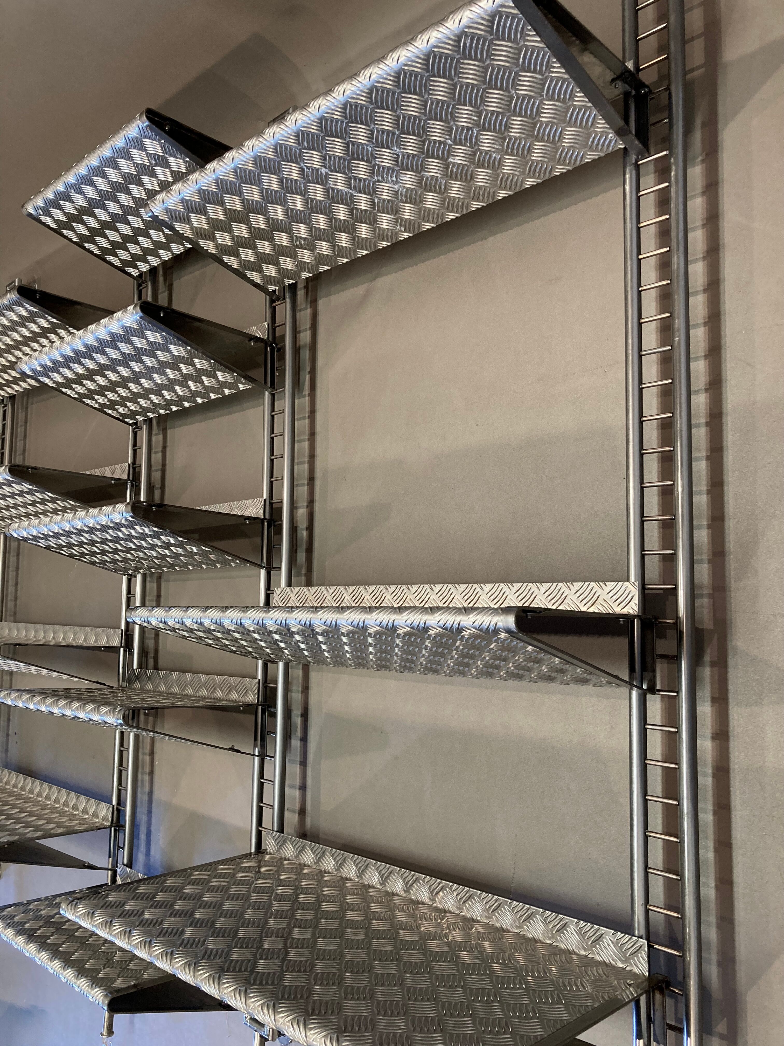 Modular shelf industrial design
