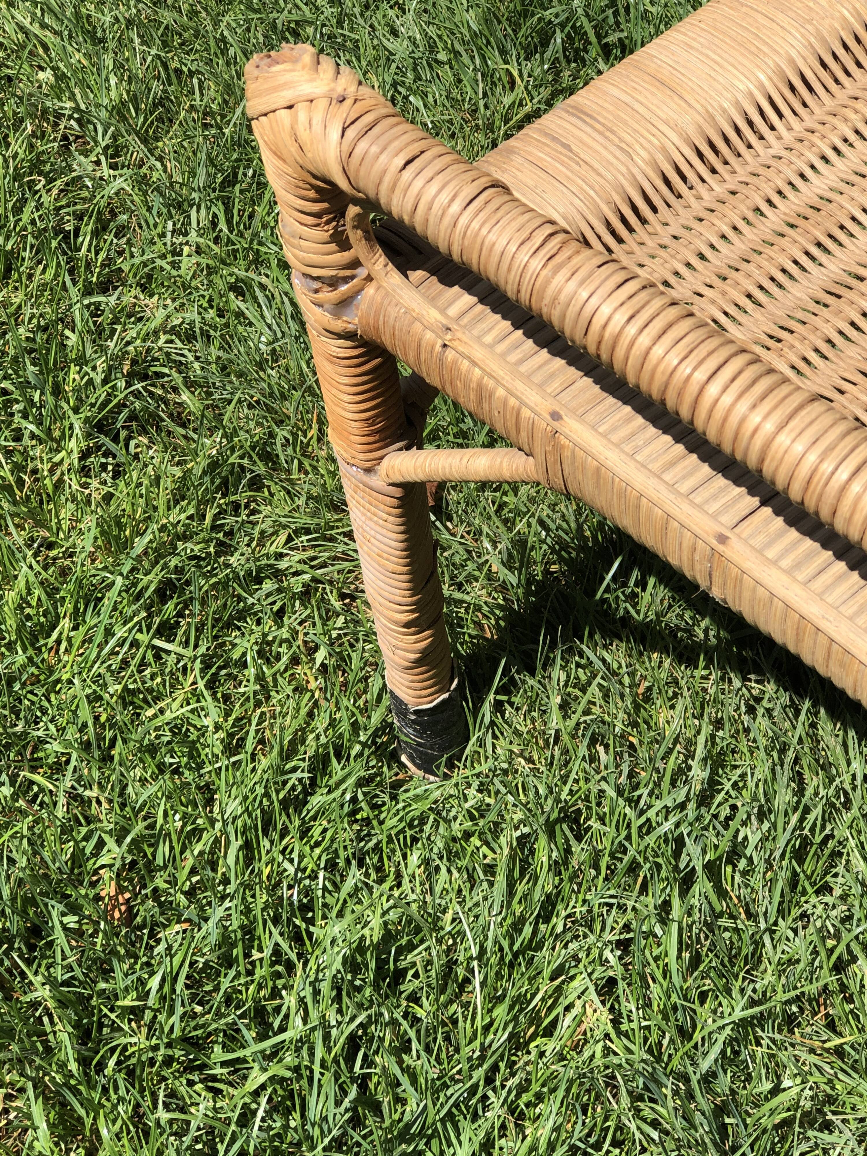 Set 2 sun loungers and table 60s