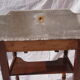 Table de toilette ancienne avec plateau marbre