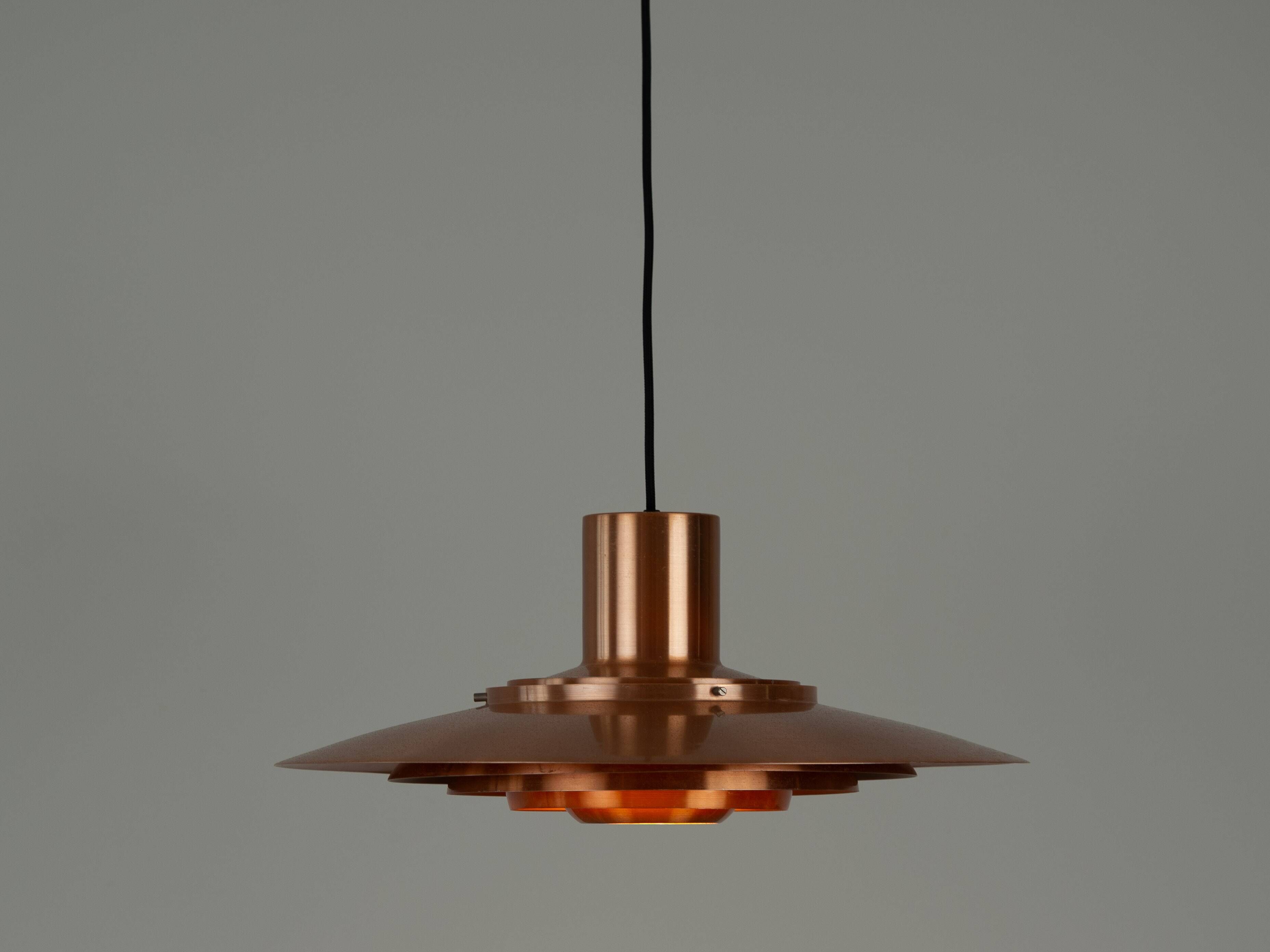 Danish vintage P376 pendant lamp by Fabricius and Kastholm. Nordisk Solar,
