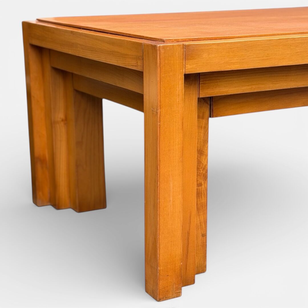 Vintage coffee table in solid elm from the 1970s.
