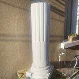 Earthenware pedestal column
