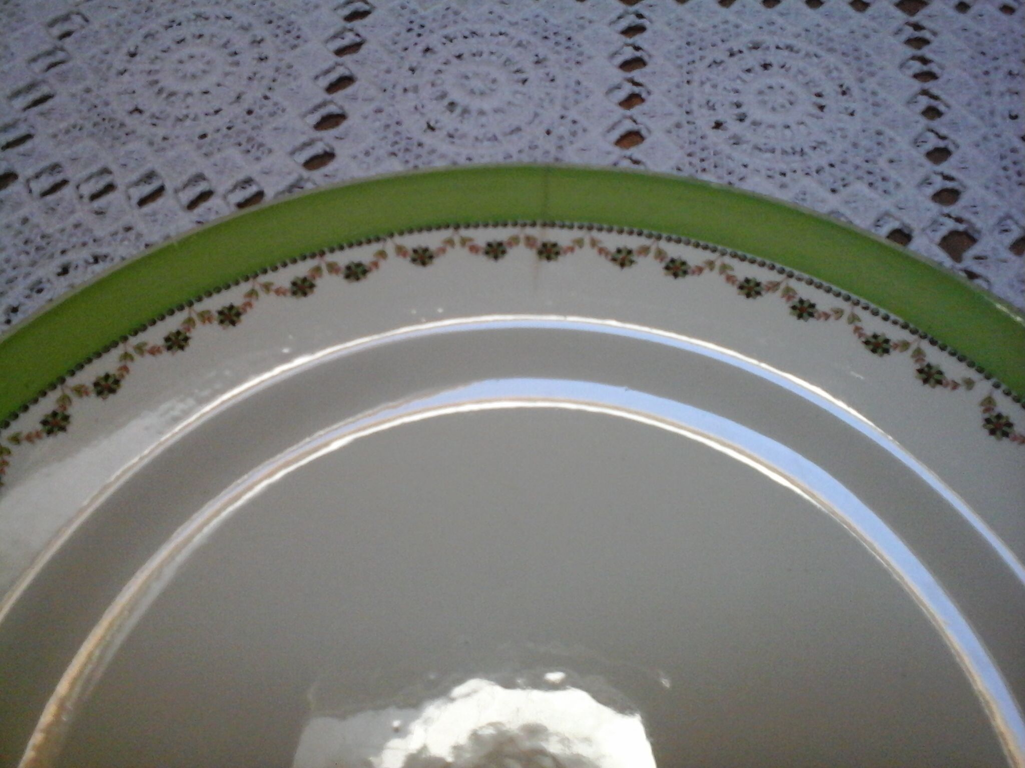 6 Mintons flat plates