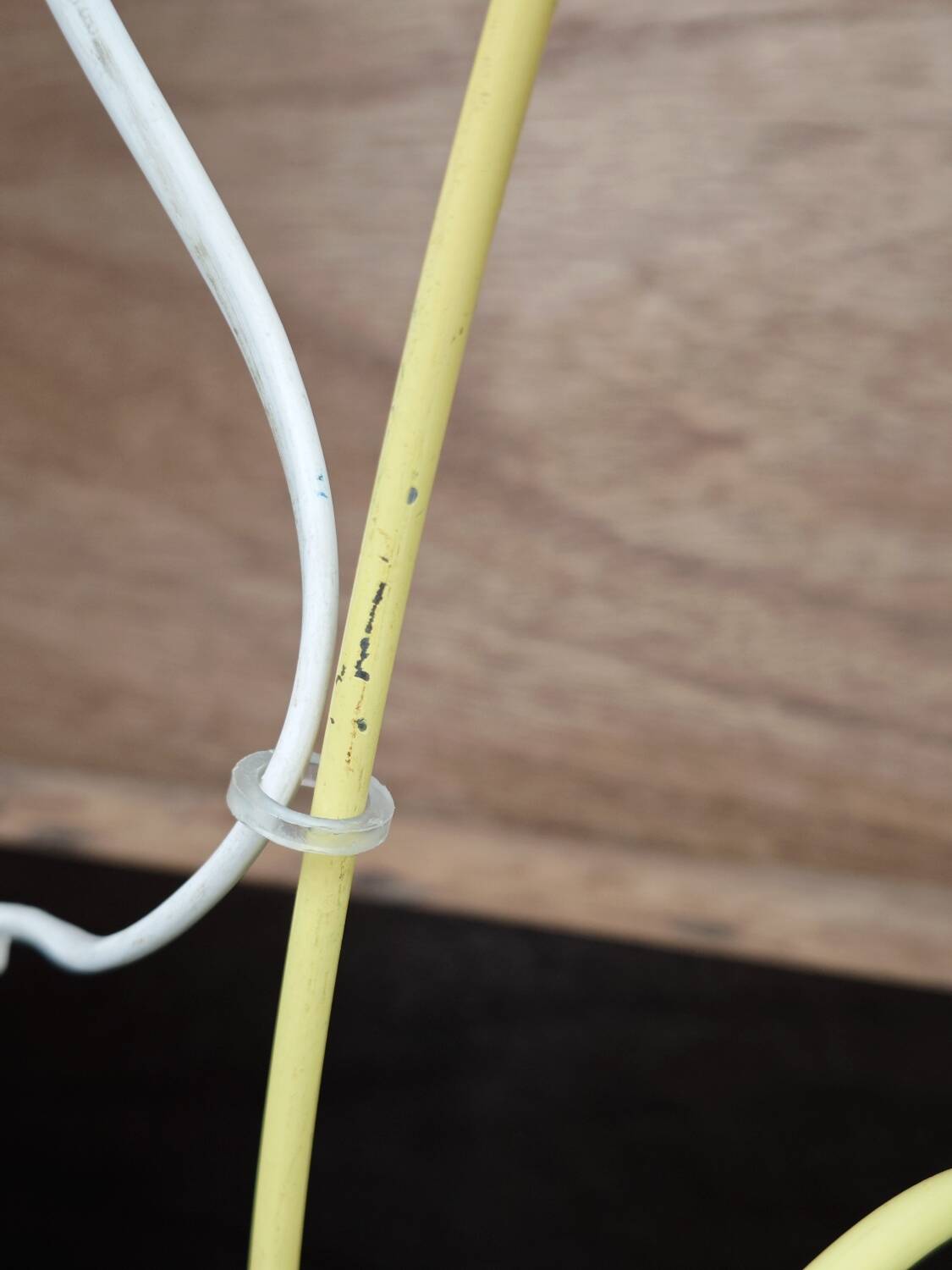 Lampe de bureau vintage jaune 1980