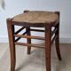 Tabouret ancien en paille et bois