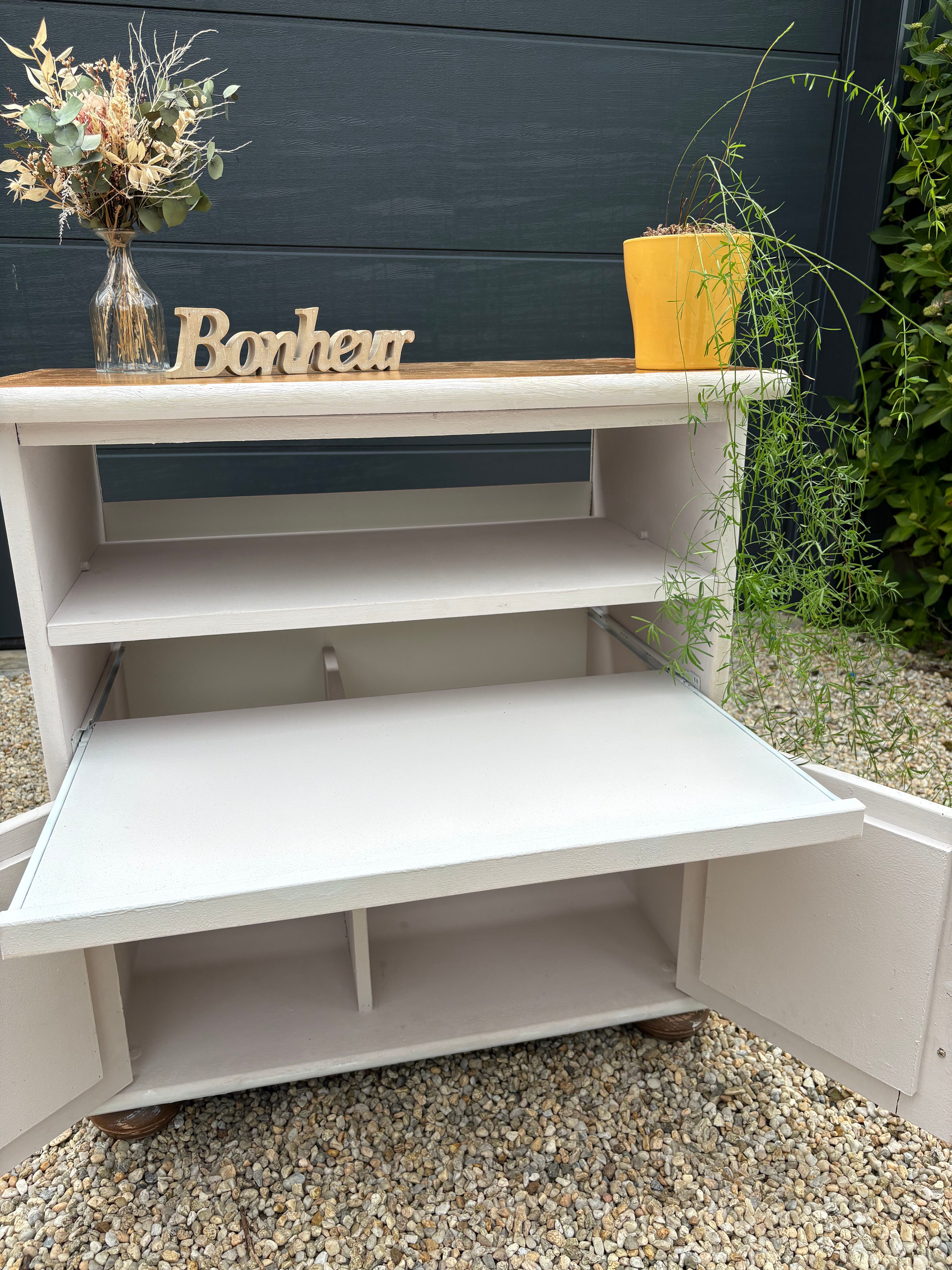 Vintage TV cabinet