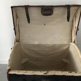 Stagecoach trunk, English trunk