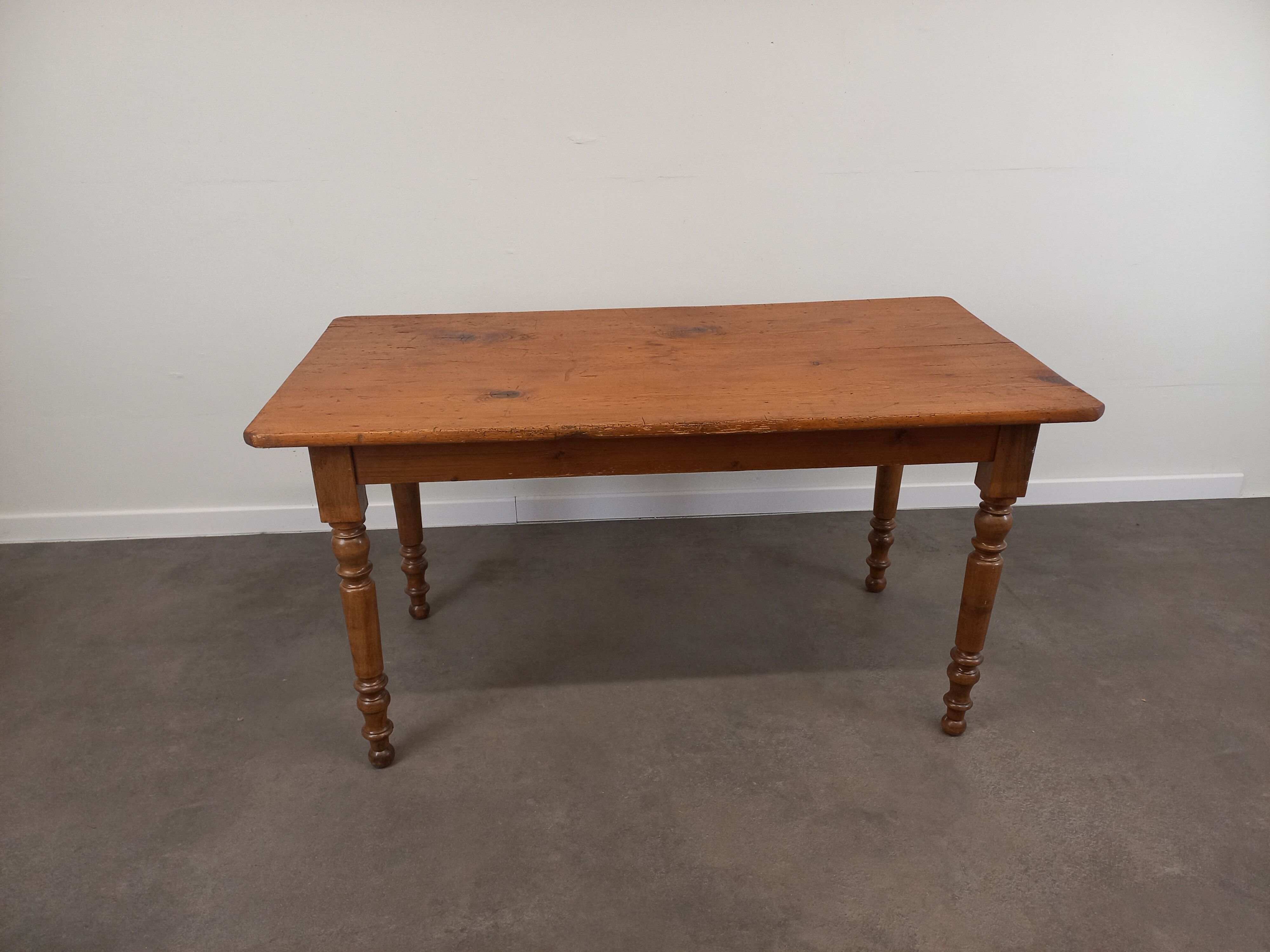 Farm table 140 cm
