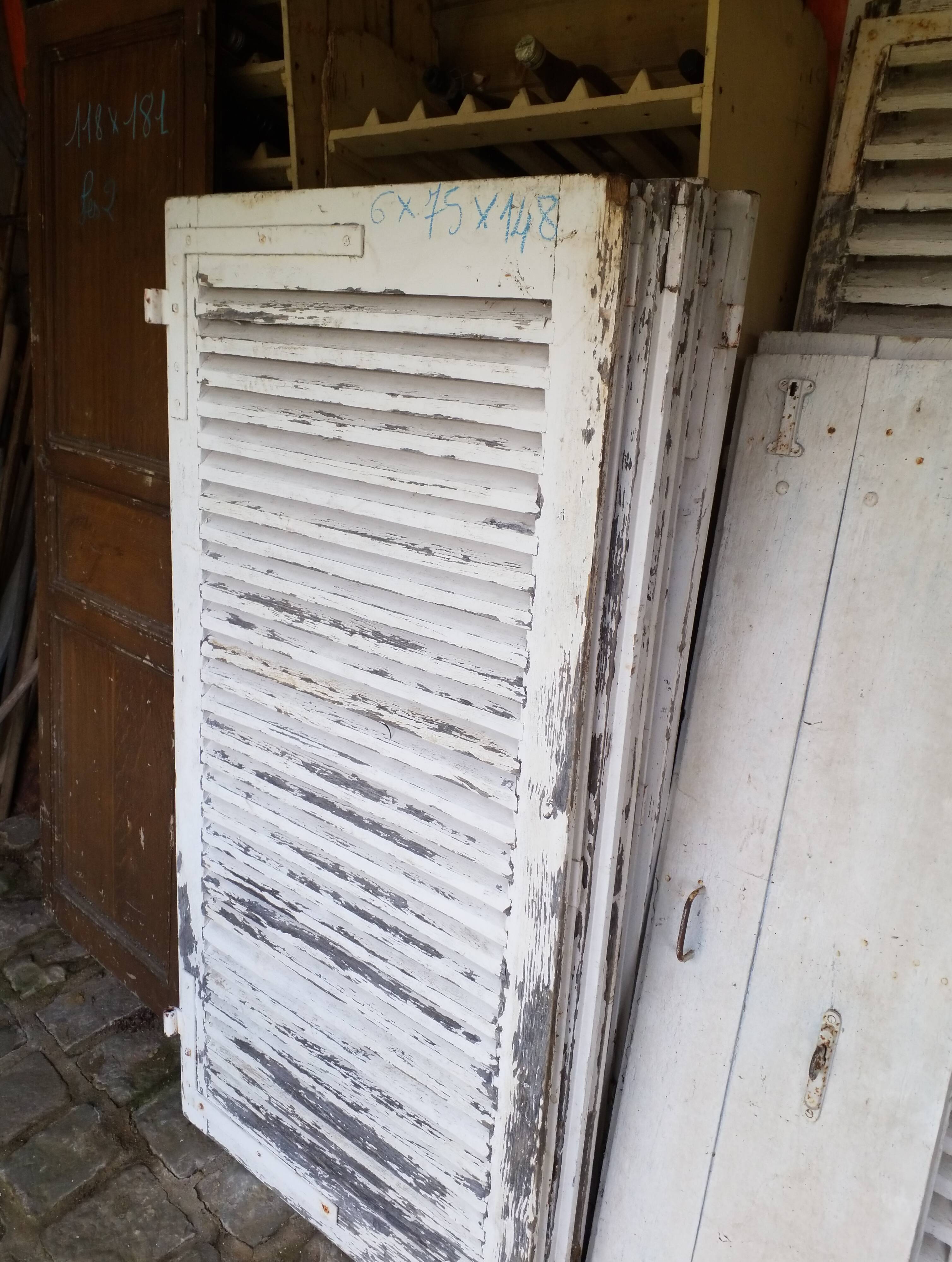 A set of 6 components