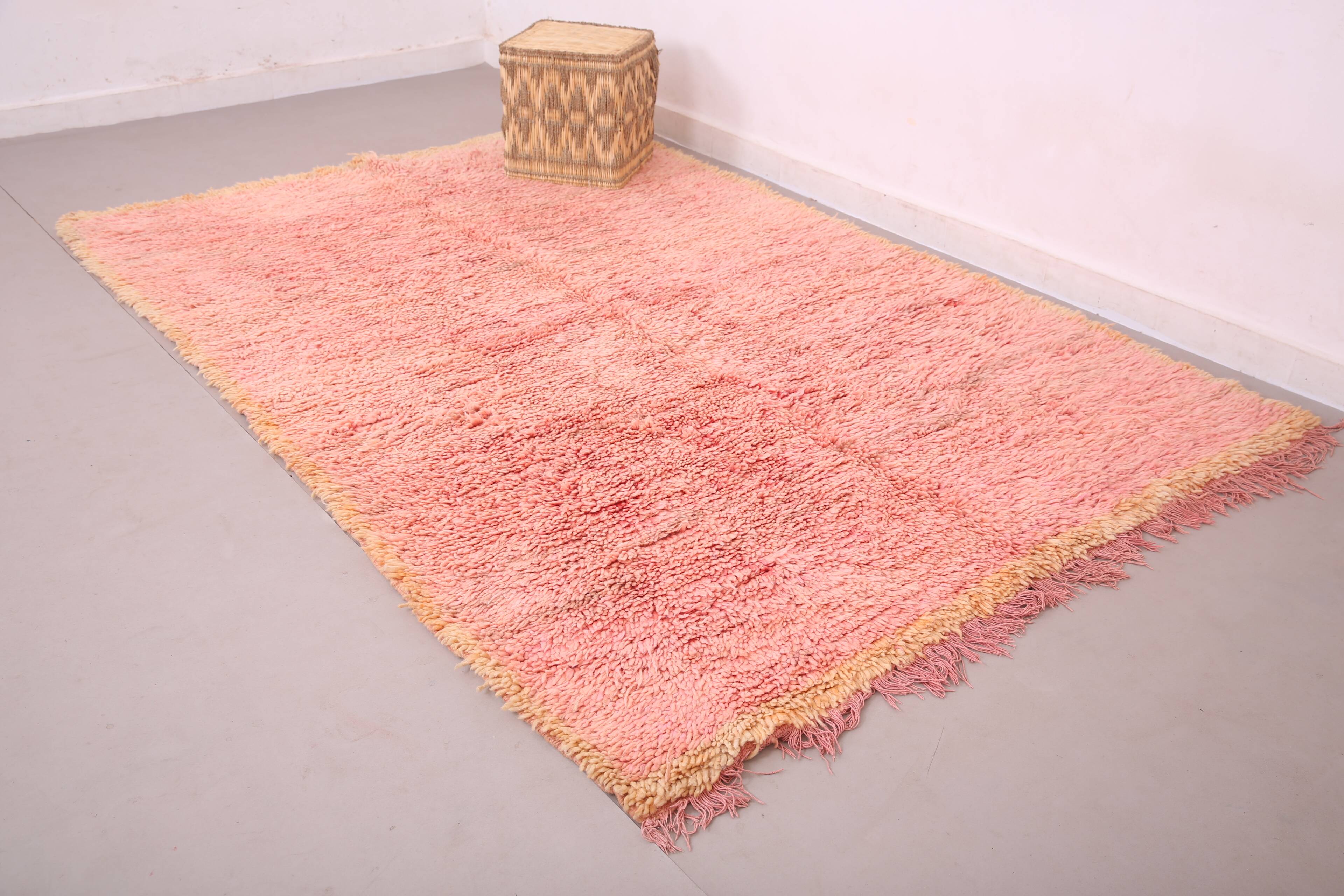 181 x 269 cm