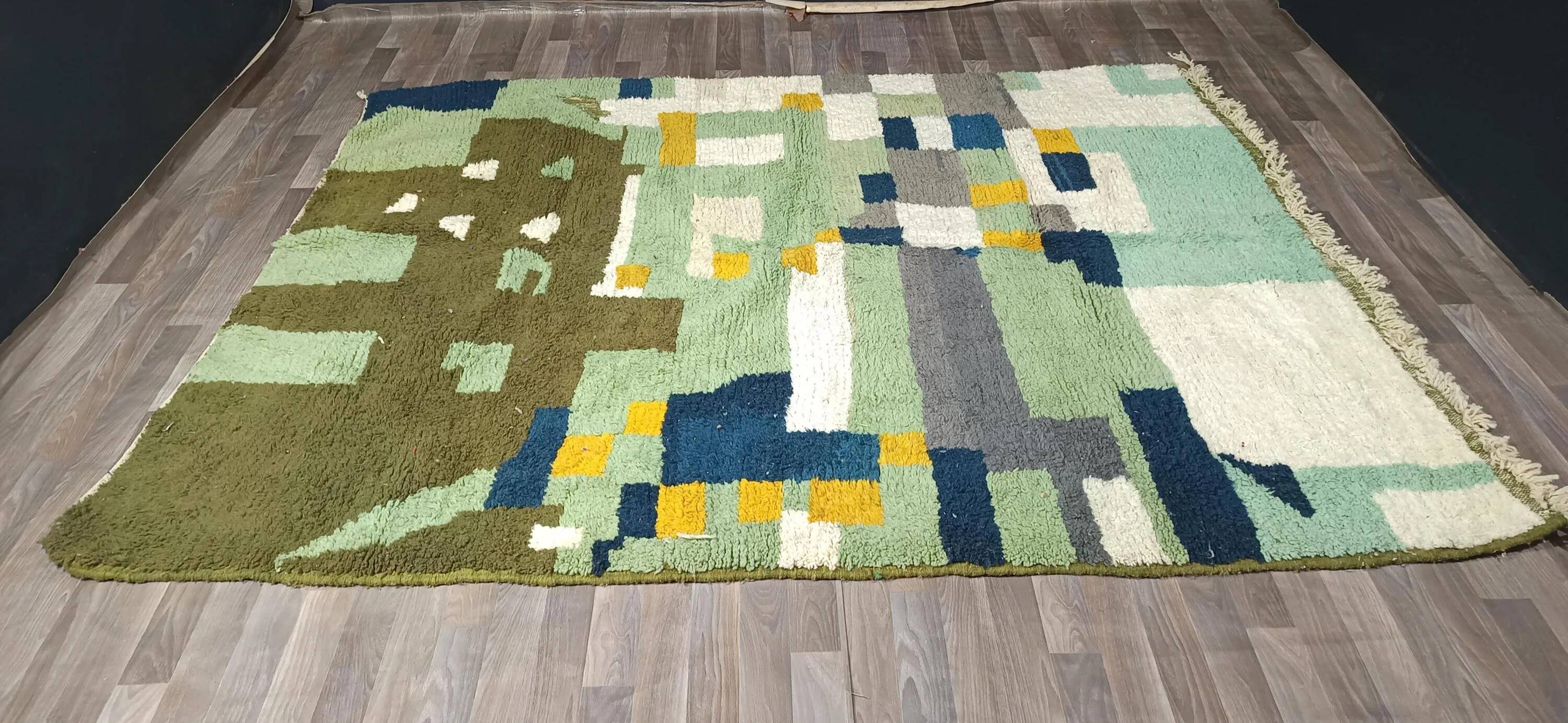 Handwoven Moroccan rug 3 x 2 m