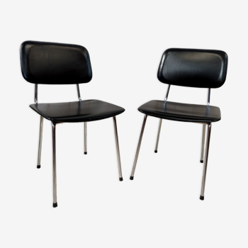 Pair of prefacto chairs by simard for airborne