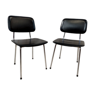 Pair of prefacto chairs by simard for airborne