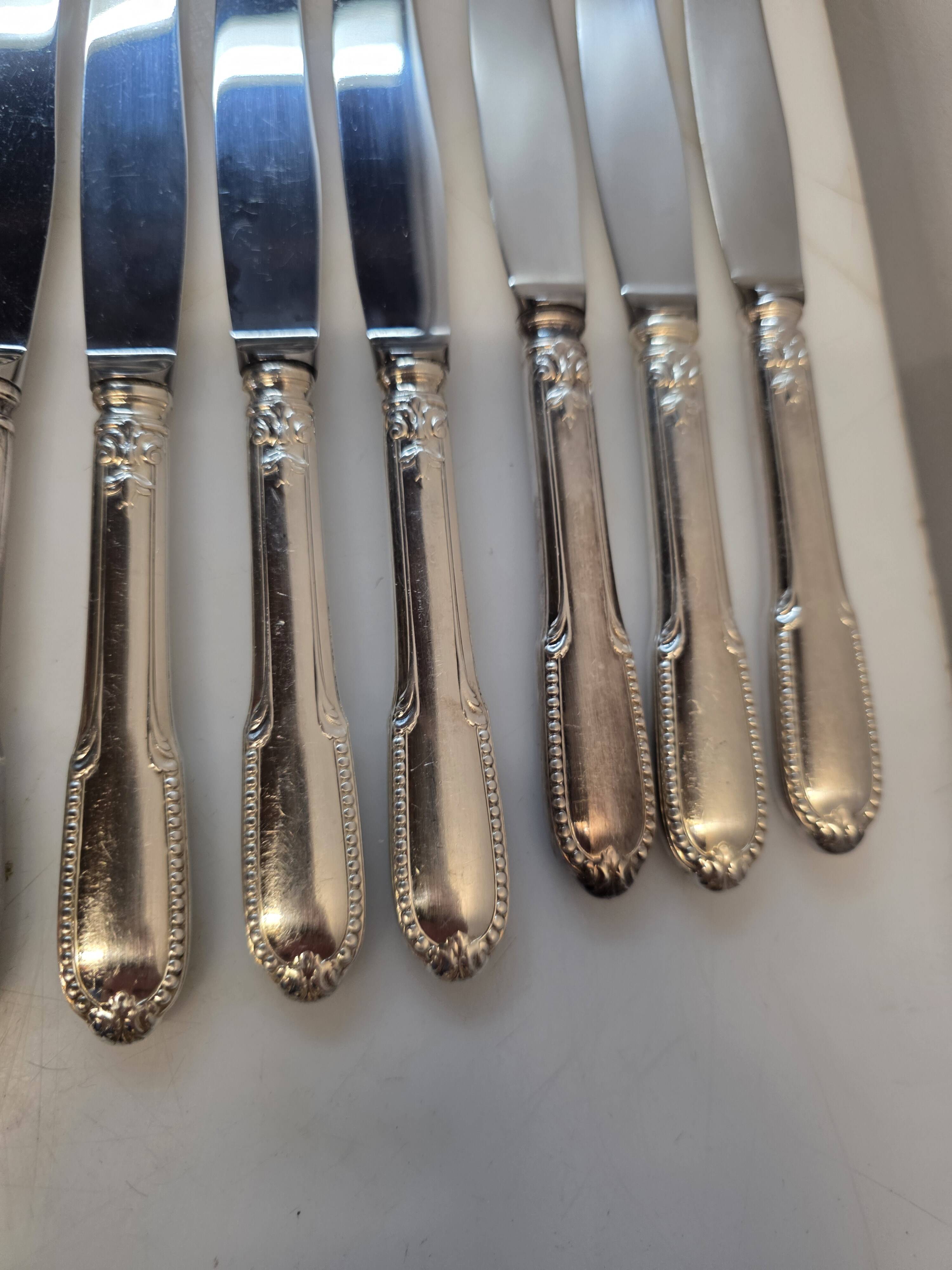 Ménagère 72 pièces en métal argenté 100  Saint-Médard, avec coffret