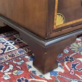 English chest of drawers from the 1950s in mahogany