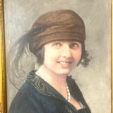 Portrait of a lady oil on canvas With Wooden gilded  frame signed 1928