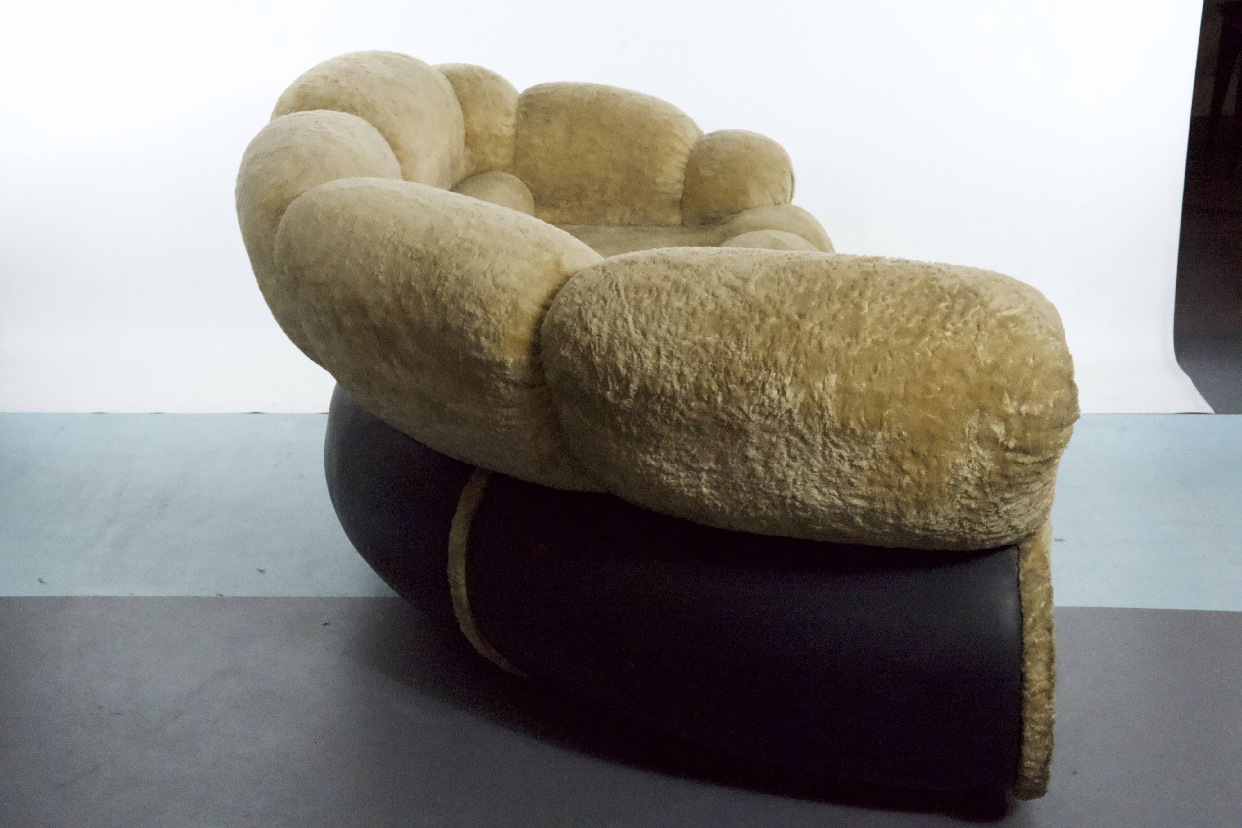 Canapé modulaire Space Age par Adriano Piazzesi, ours en peluche crème et similicuir, Italie des années 1970