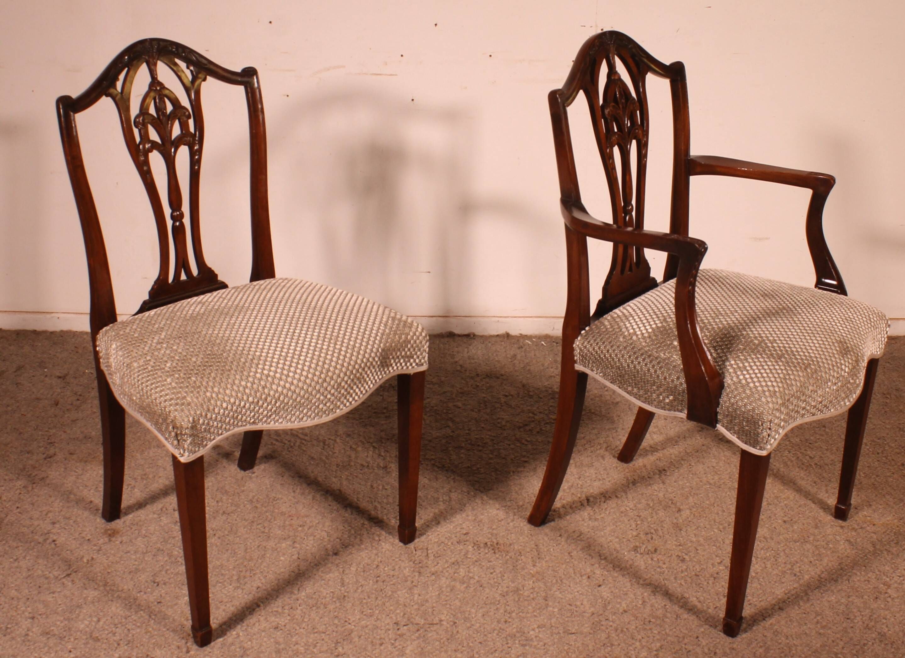 set of 6 chairs and two armchairs in mahogany from the 19th century