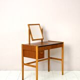 Scandinavian dressing table with drawers