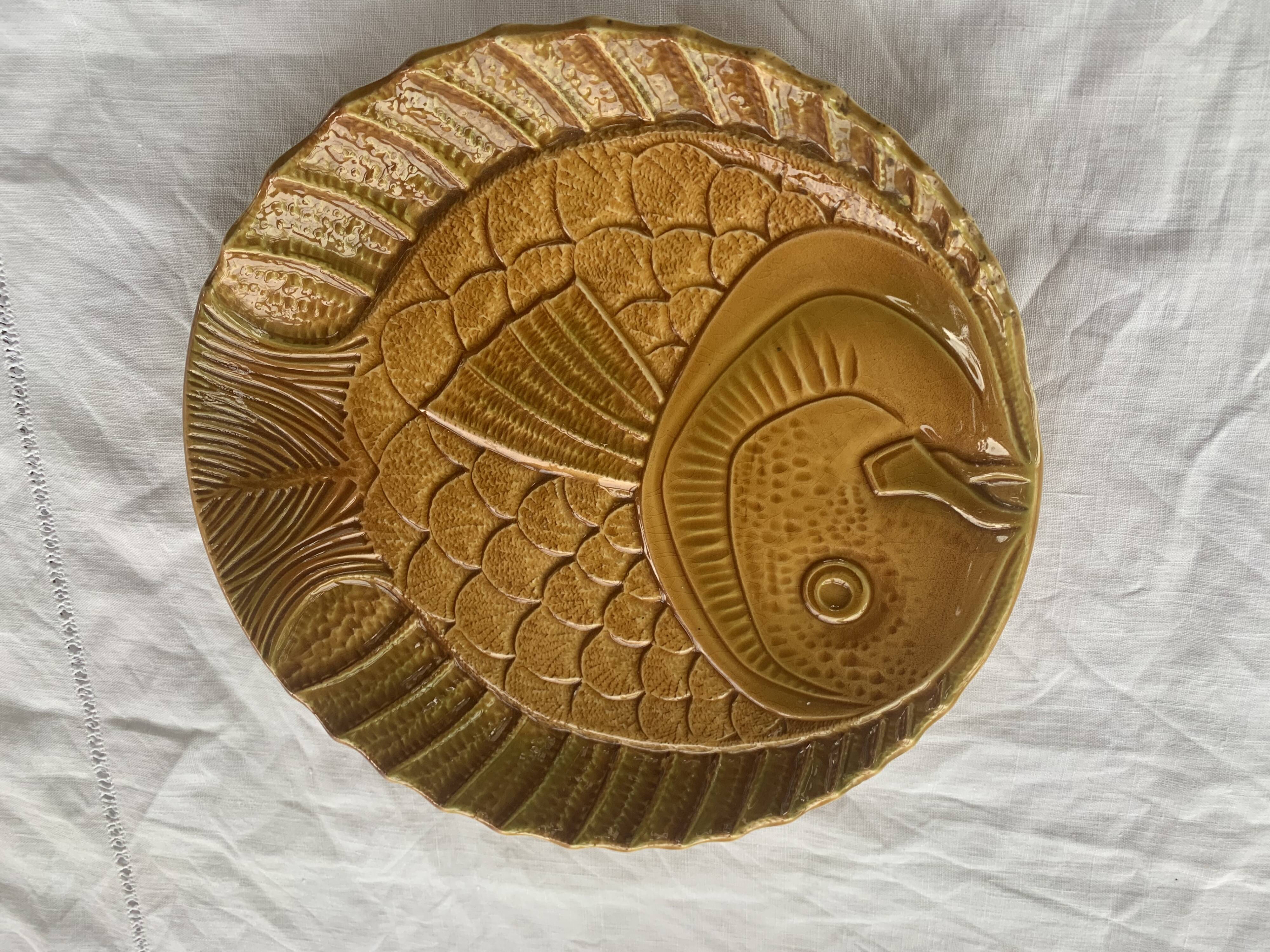 Set of 6 fish plates from the vintage revernay workshops