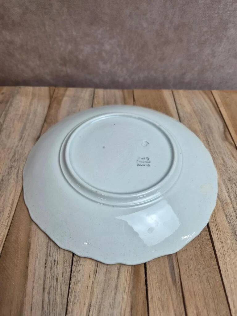 2 large breakfast/chocolate cups K&G Lunéville with saucers