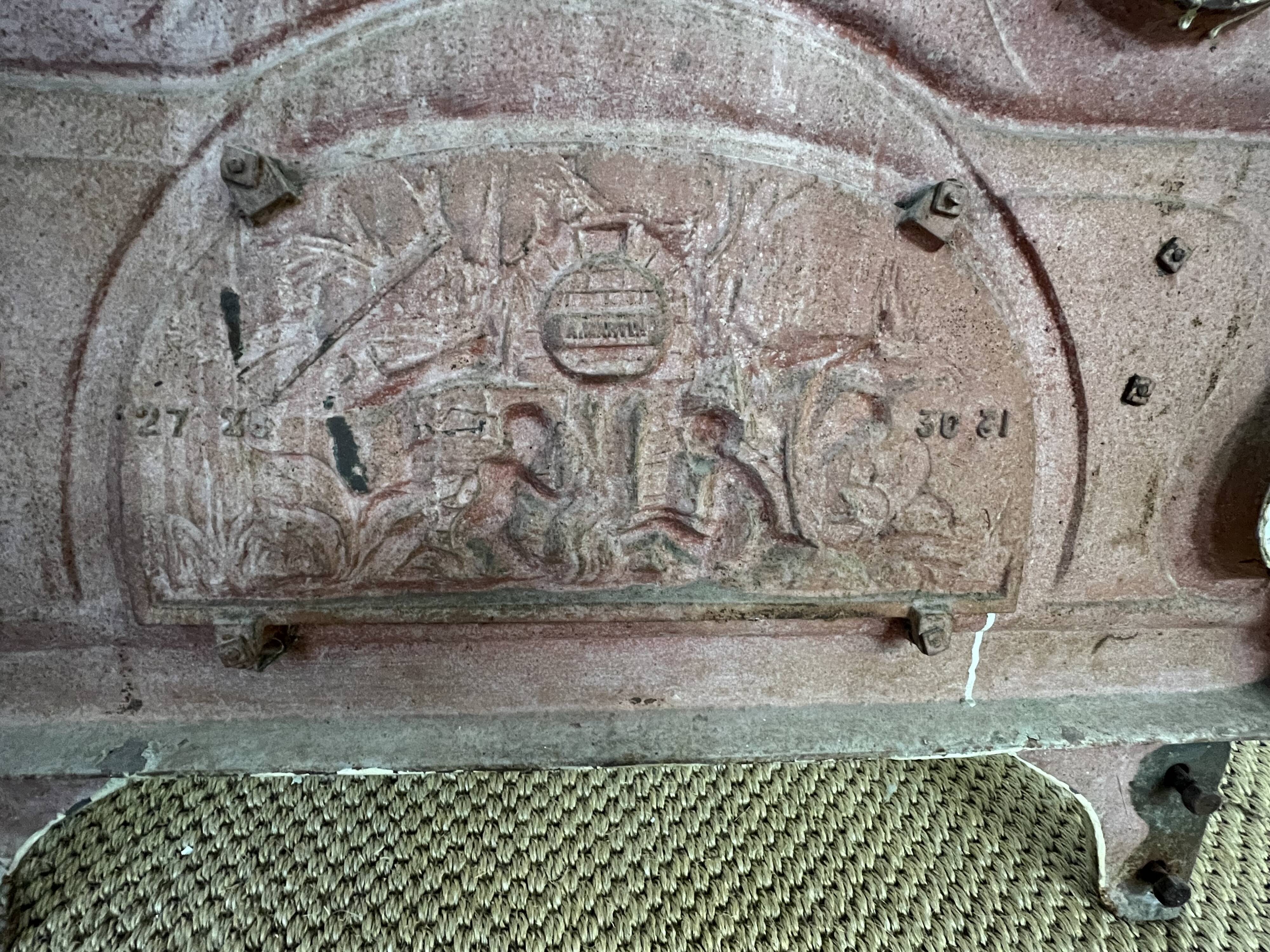 Art Nouveau metro fountain mirror