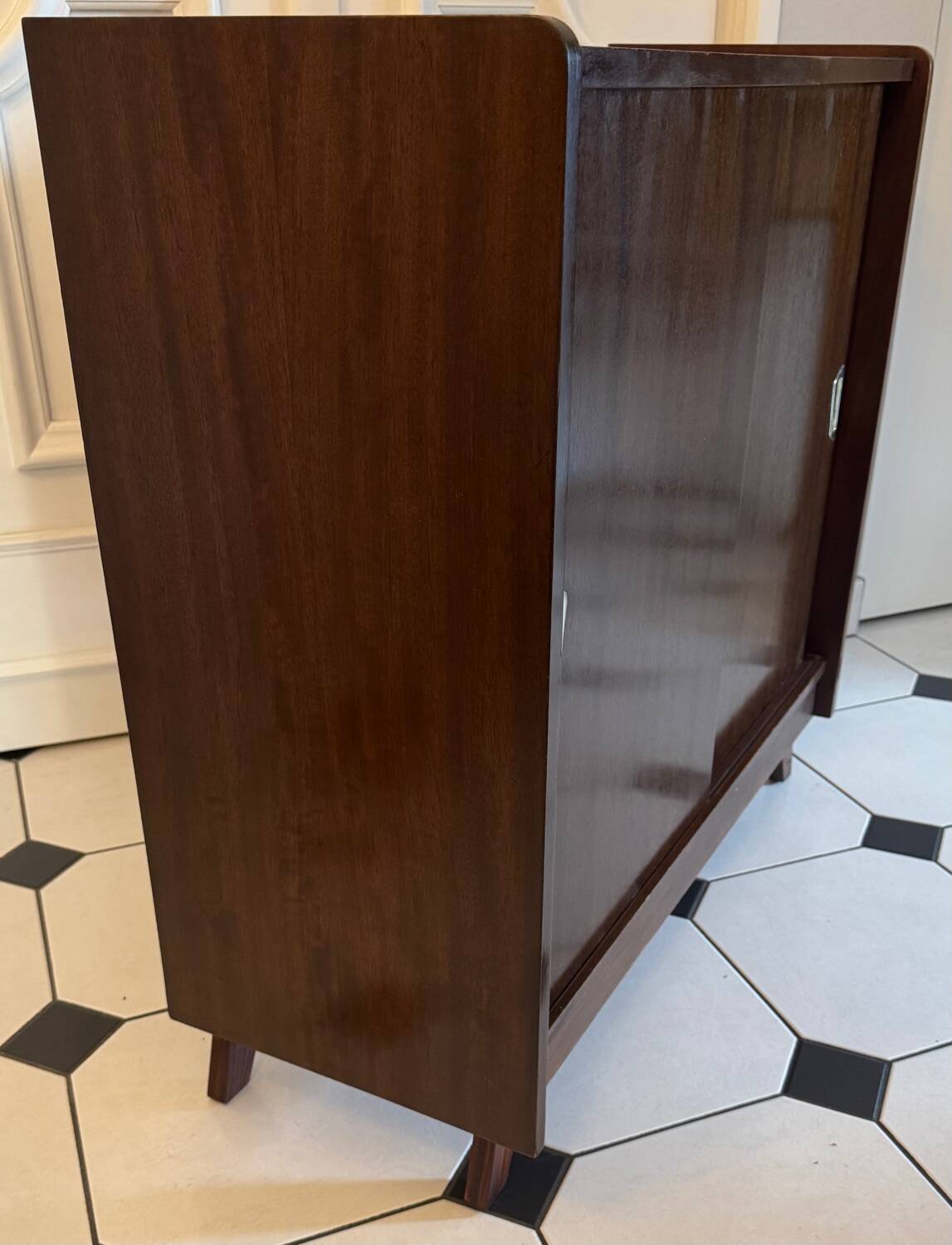 Vintage shoe cabinet with compass legs