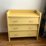 Vintage chest of drawers with staggered drawers
