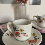Cups and saucers porcelain