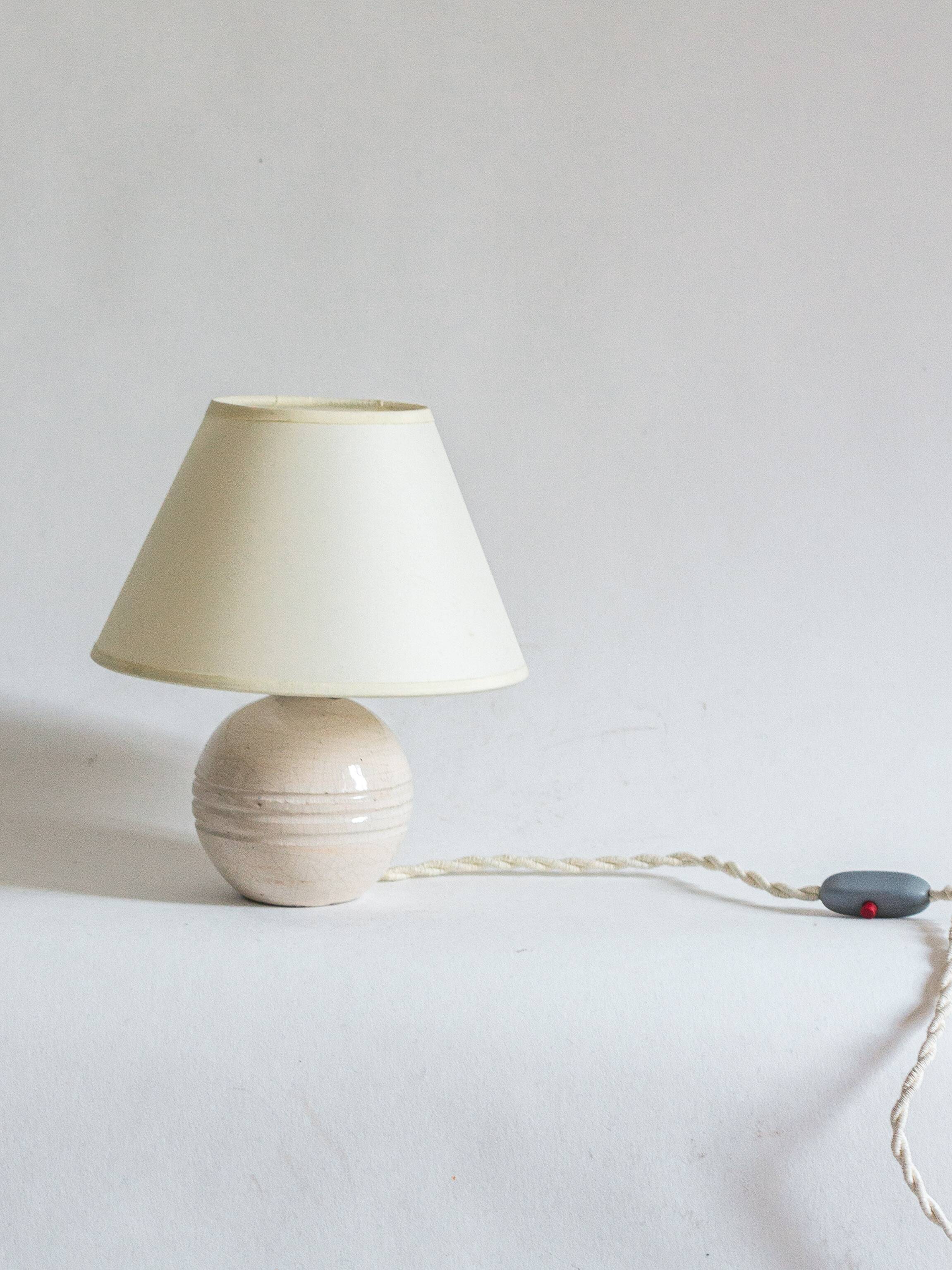 White crackled ceramic lamp base, 1930s